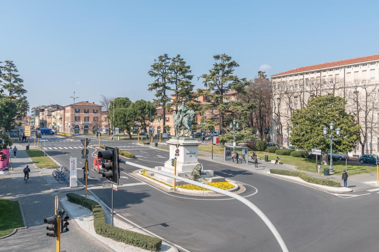 Appartamento Piazza Garibaldi - F&L Apartment Брешия Экстерьер фото